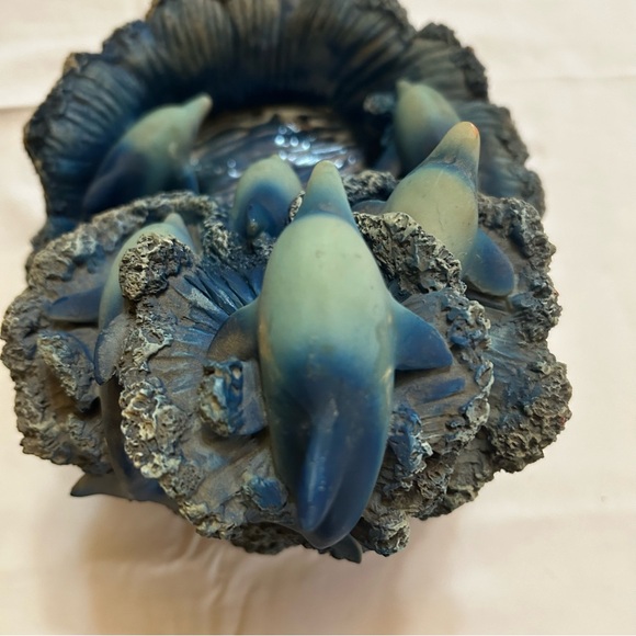 Dolphin Water Fountain - Picture 10 of 10